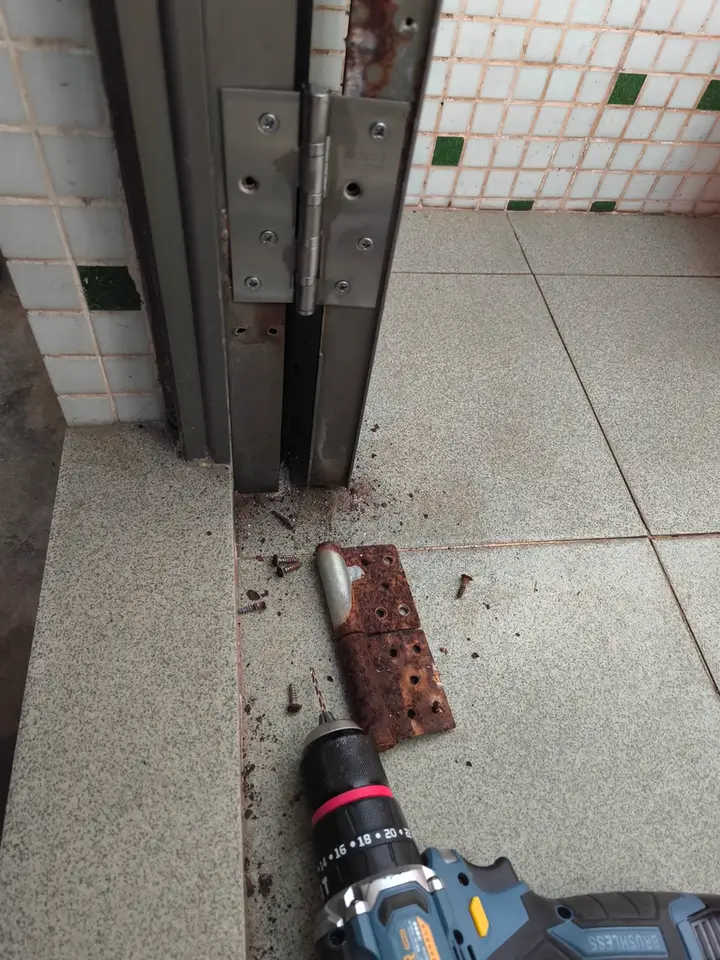 3“ x 4” Stainless Steel Ball Bearing Door Hinges - 3Pack photo review