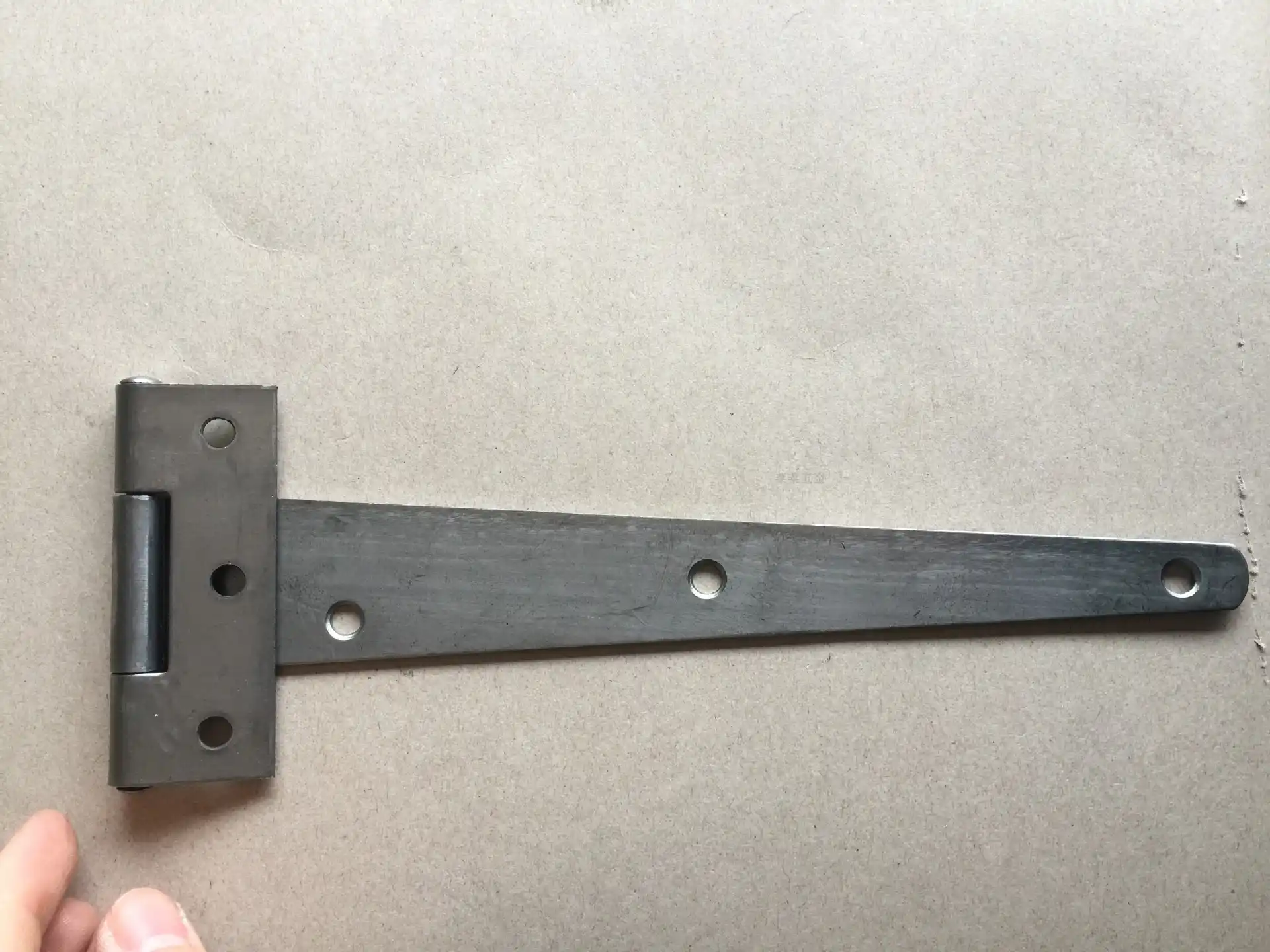 4″–12″ Heavy Duty Gate T Hinges photo review