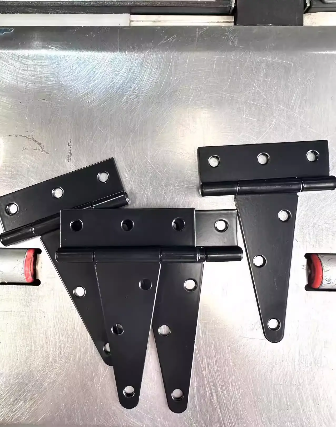 4″–12″ Heavy Duty Gate T Hinges photo review